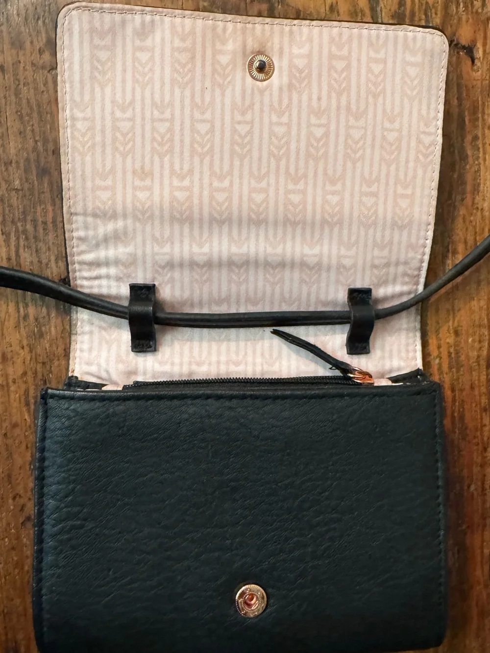 Stella & Dot Black Quilted Wallet Clutch w/Rose Gold Detail & Crossbody Strap